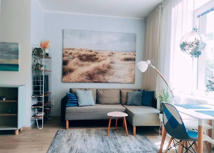 Good Vibes In Center